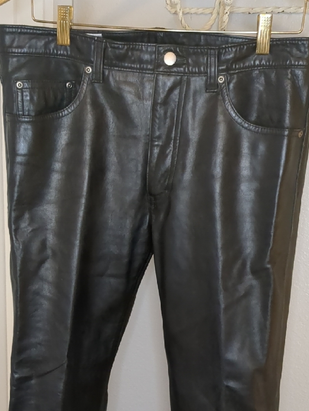 Wilsons Pelle Studio Mens Black Leather Pants SZ 34 Straight Leg - Picture 2 of 8